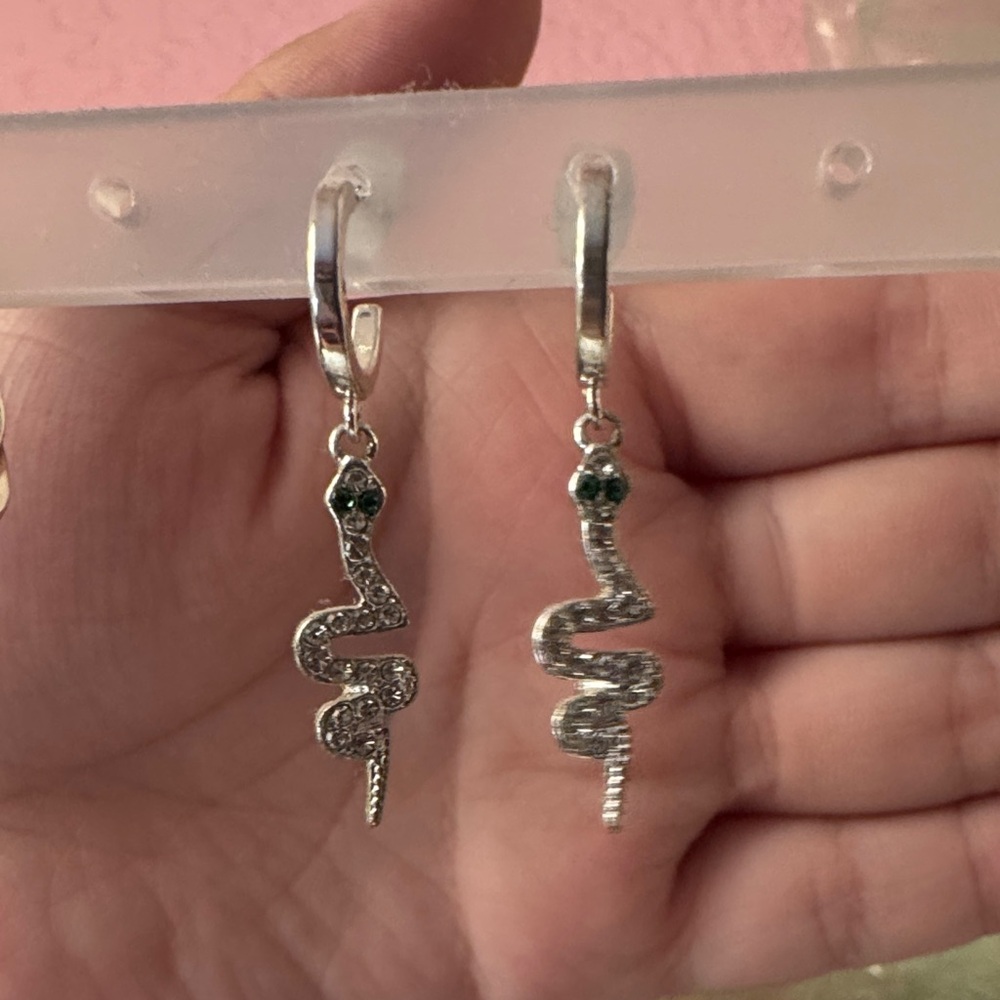 NWOT SNAKE COSTUME EARRINGS